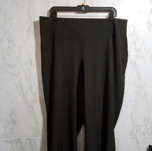 Torrid Crepe Slim Flare Black Pants (16) NWT!!!
